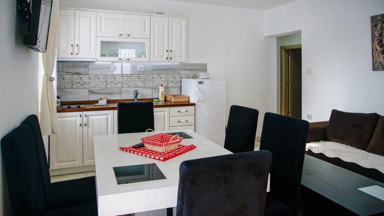 Apartment Petrović Kopaonik Buitenkant foto