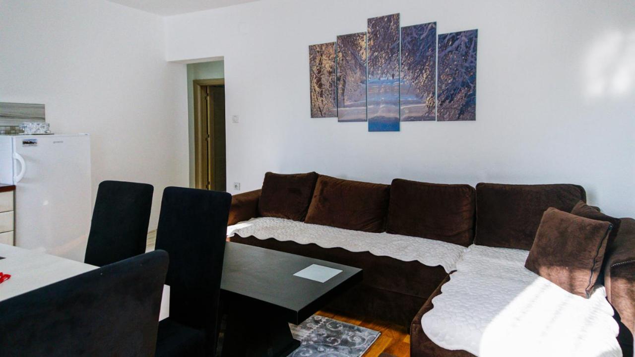 Apartment Petrović Kopaonik Buitenkant foto