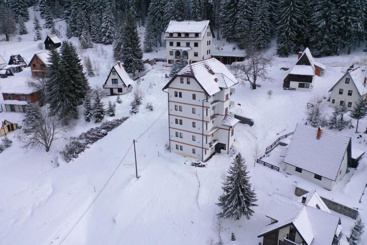 Apartment Petrović Kopaonik Buitenkant foto
