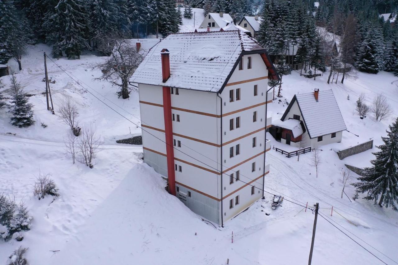 Apartment Petrović Kopaonik Buitenkant foto